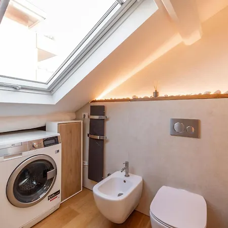 Bright Penthouse Attic In The Heart Of * 米兰