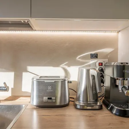Bright Penthouse Attic In The Heart Of * 米兰
