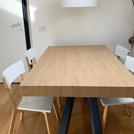 公寓 Bright Penthouse Attic In The Heart Of 米兰